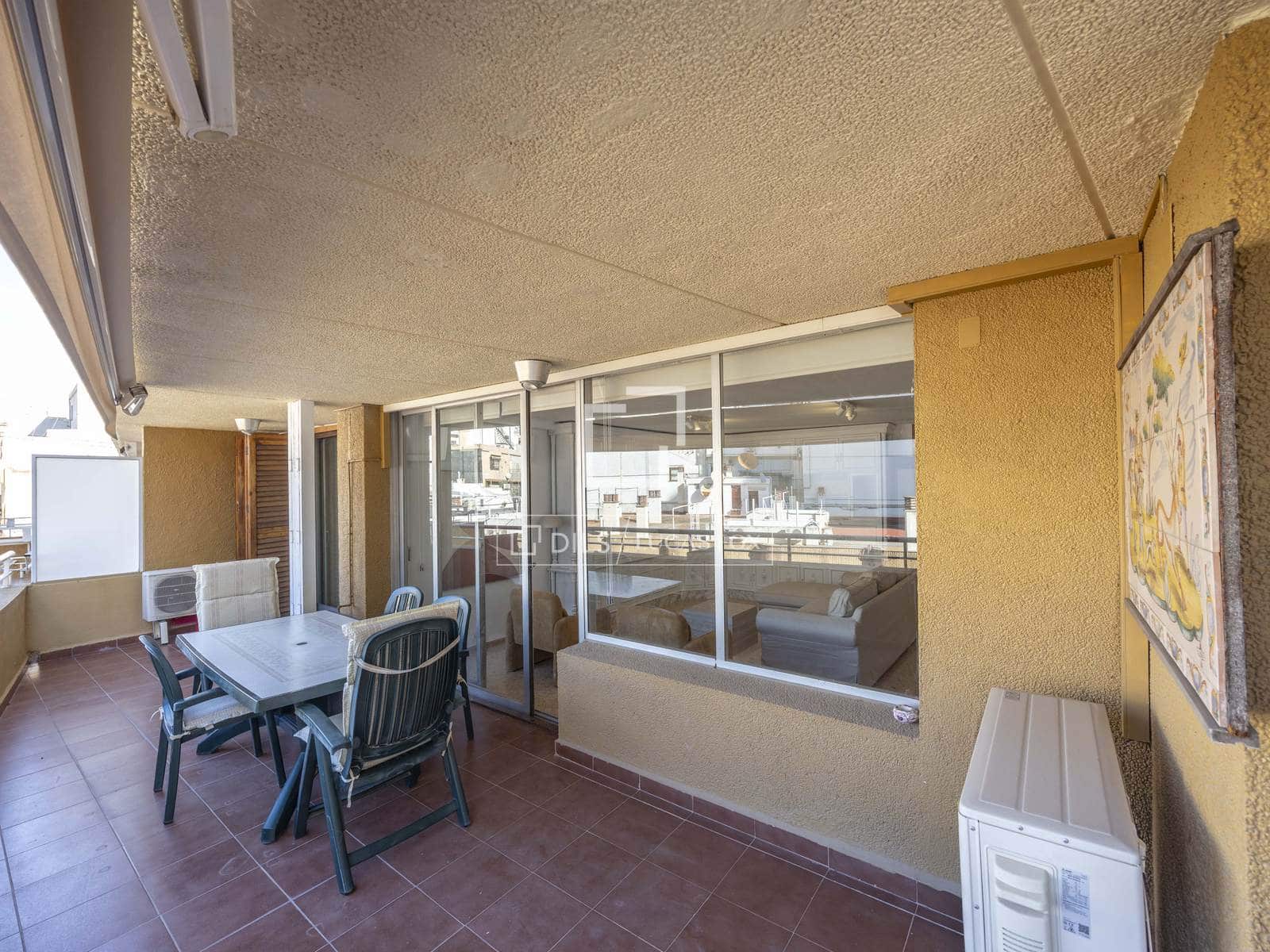 Apartamento de 6 habitaciones en València ciudad en alquiler - 2.700 € (Ref: 8936373)