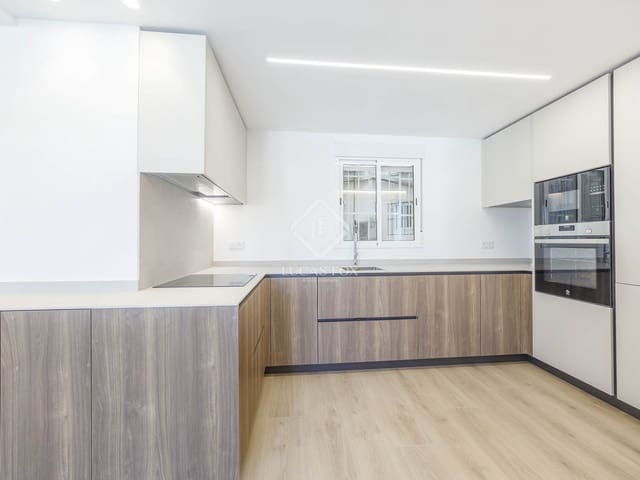 3 soverom Leilighet til leie i Valencia by - € 2 300 (Ref: 8937973)