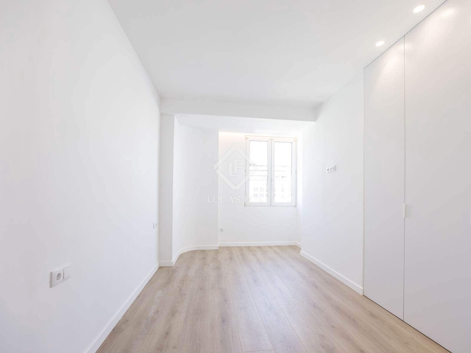 3 camera da letto Appartamento da affittare in Valencia citta - 2.300 € (Rif: 8937973)