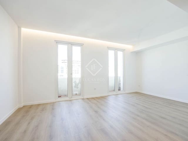 3 soverom Leilighet til leie i Valencia by - € 2 300 (Ref: 8937973)