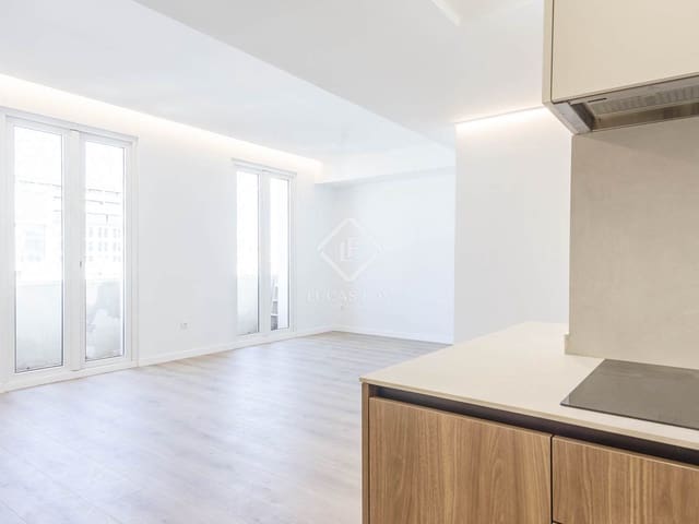 3 soverom Leilighet til leie i Valencia by - € 2 300 (Ref: 8937973)