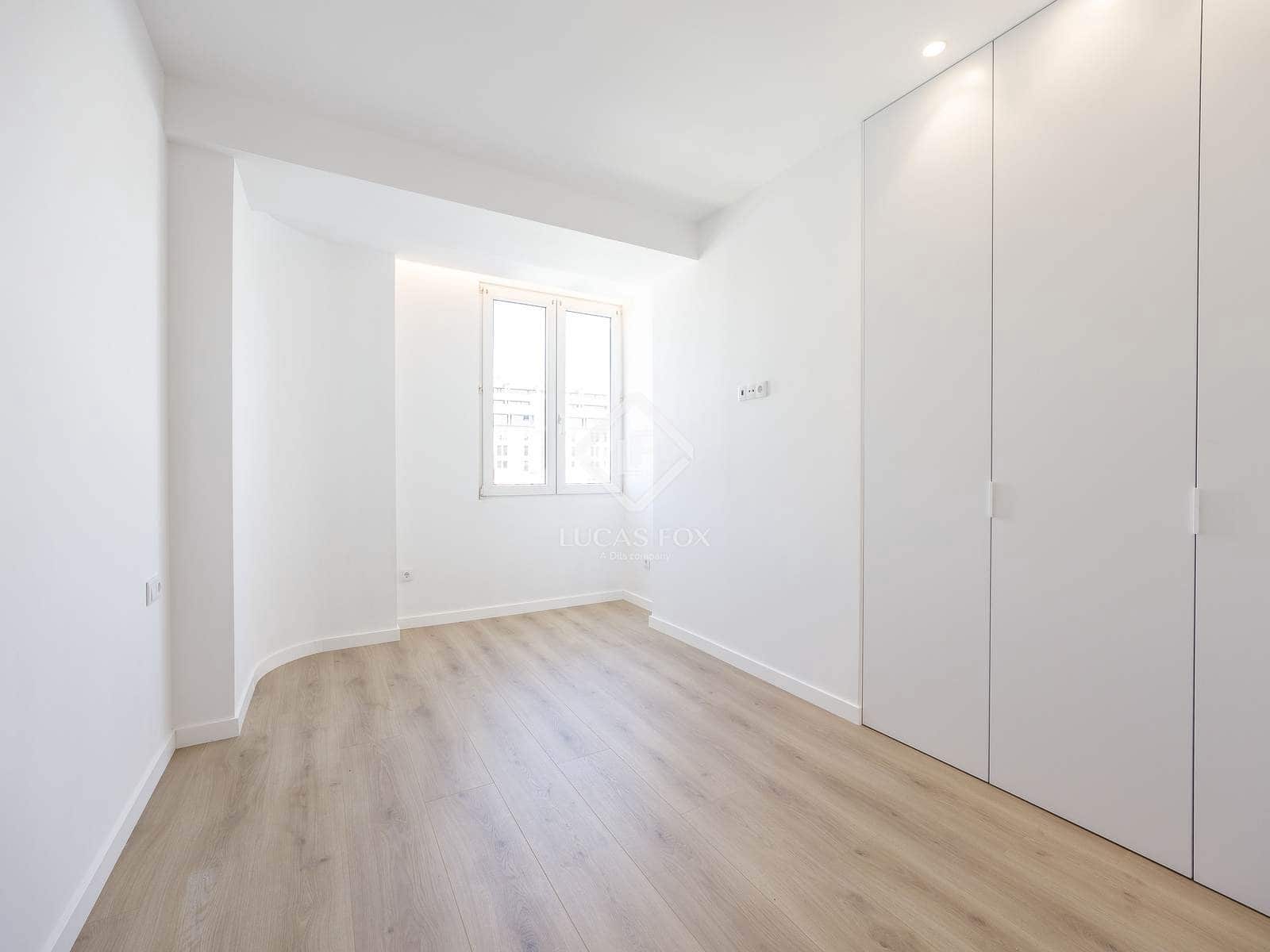 3 camera da letto Appartamento da affittare in Valencia citta - 2.300 € (Rif: 8937973)