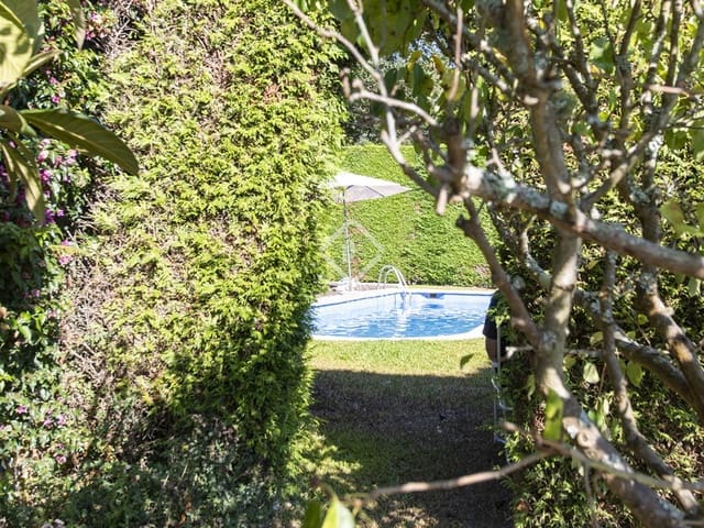 4 soveværelse Villa til salg i Gondomar med swimmingpool garage - € 475.000 (Ref: 8937974)