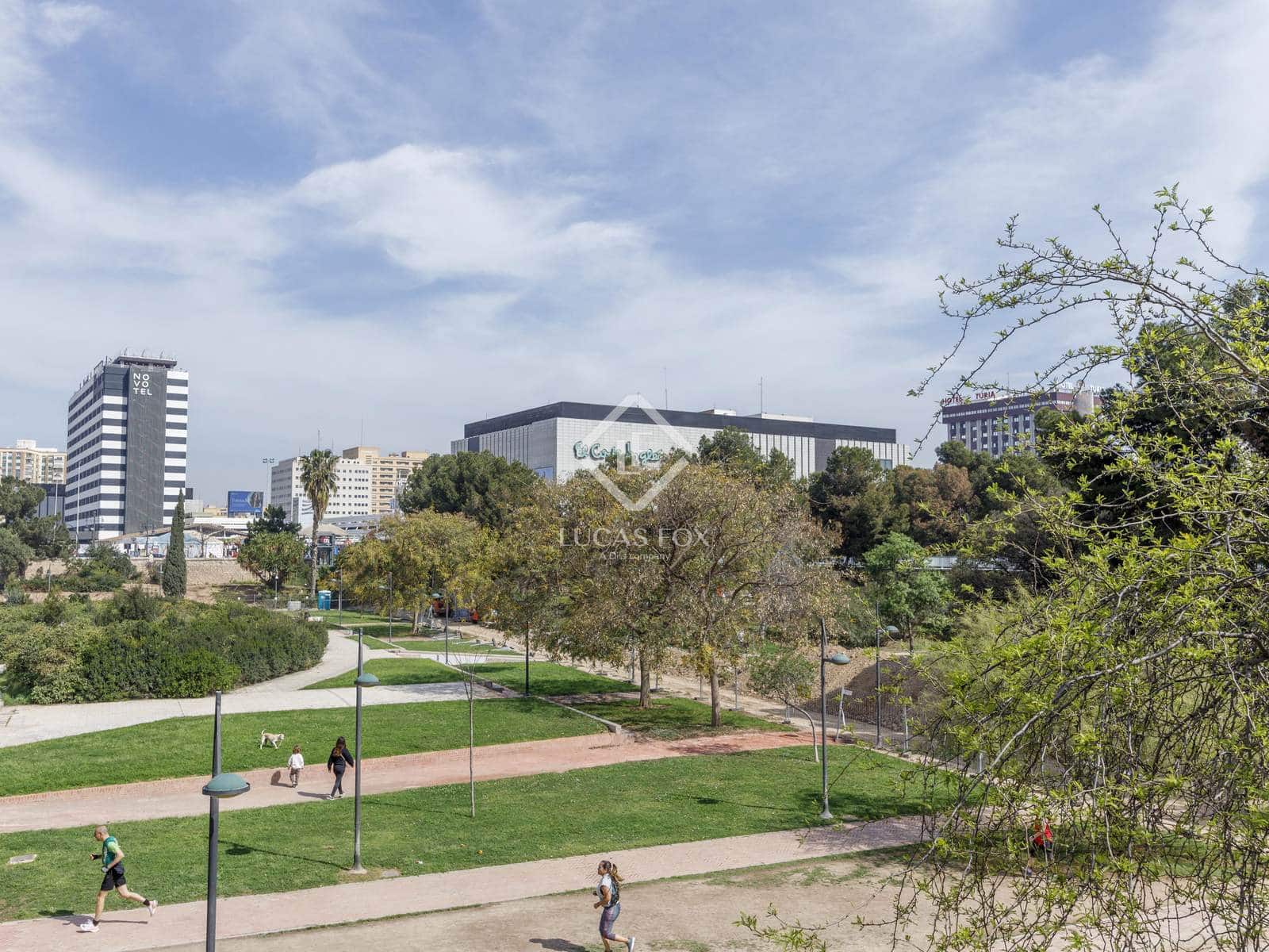 3 bedroom Apartment for sale in Valencia city - € 459,000 (Ref: 8938206)