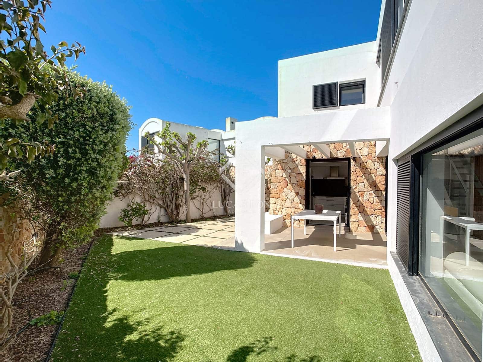 3 Zimmer Villa zu verkaufen in Ciutadella de Menorca mit Pool Garage - 890.000 € (Ref: 8940992)