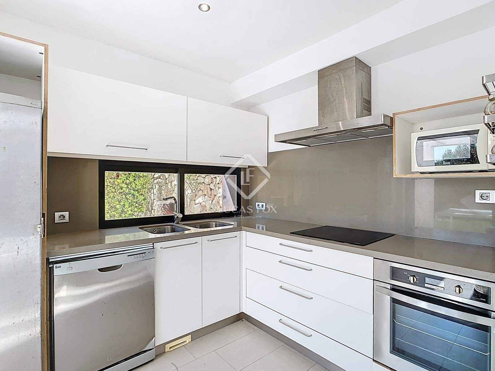 3 Zimmer Villa zu verkaufen in Ciutadella de Menorca mit Pool Garage - 890.000 € (Ref: 8940992)