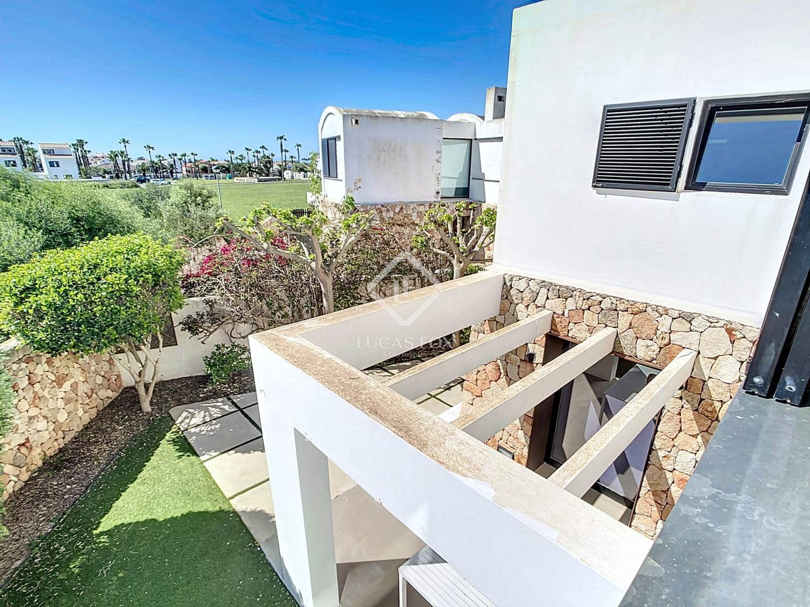 3 Zimmer Villa zu verkaufen in Ciutadella de Menorca mit Pool Garage - 890.000 € (Ref: 8940992)