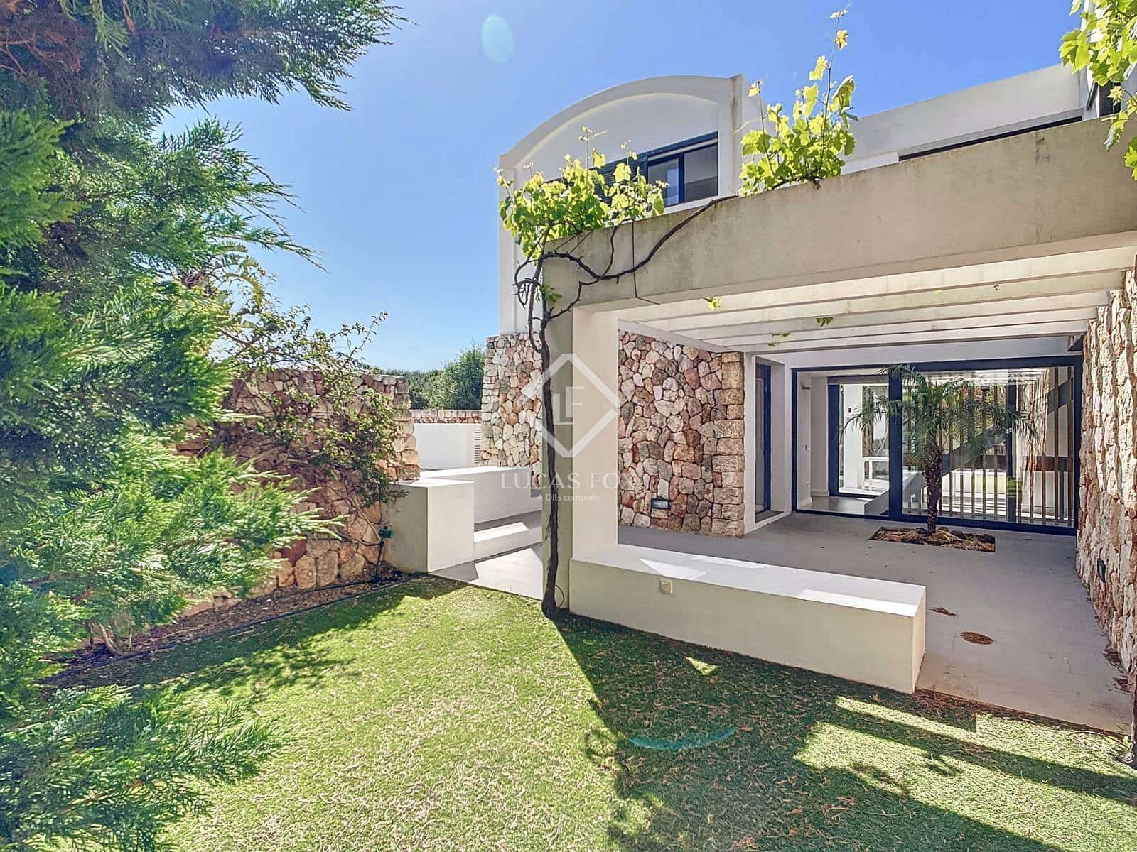 3 Zimmer Villa zu verkaufen in Ciutadella de Menorca mit Pool Garage - 890.000 € (Ref: 8940992)