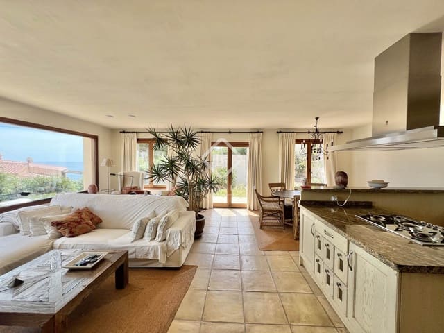 4 quarto Moradia para venda em El Campello com garagem - 1 190 000 € (Ref: 8941885)