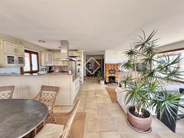 4 quarto Moradia para venda em El Campello com garagem - 1 190 000 € (Ref: 8941885)