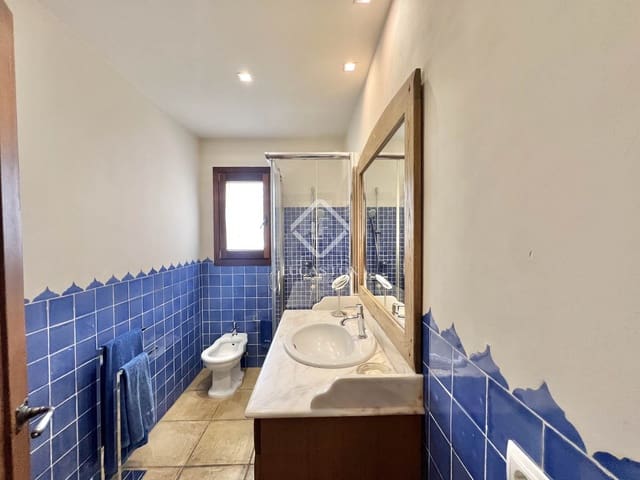 4 quarto Moradia para venda em El Campello com garagem - 1 190 000 € (Ref: 8941885)