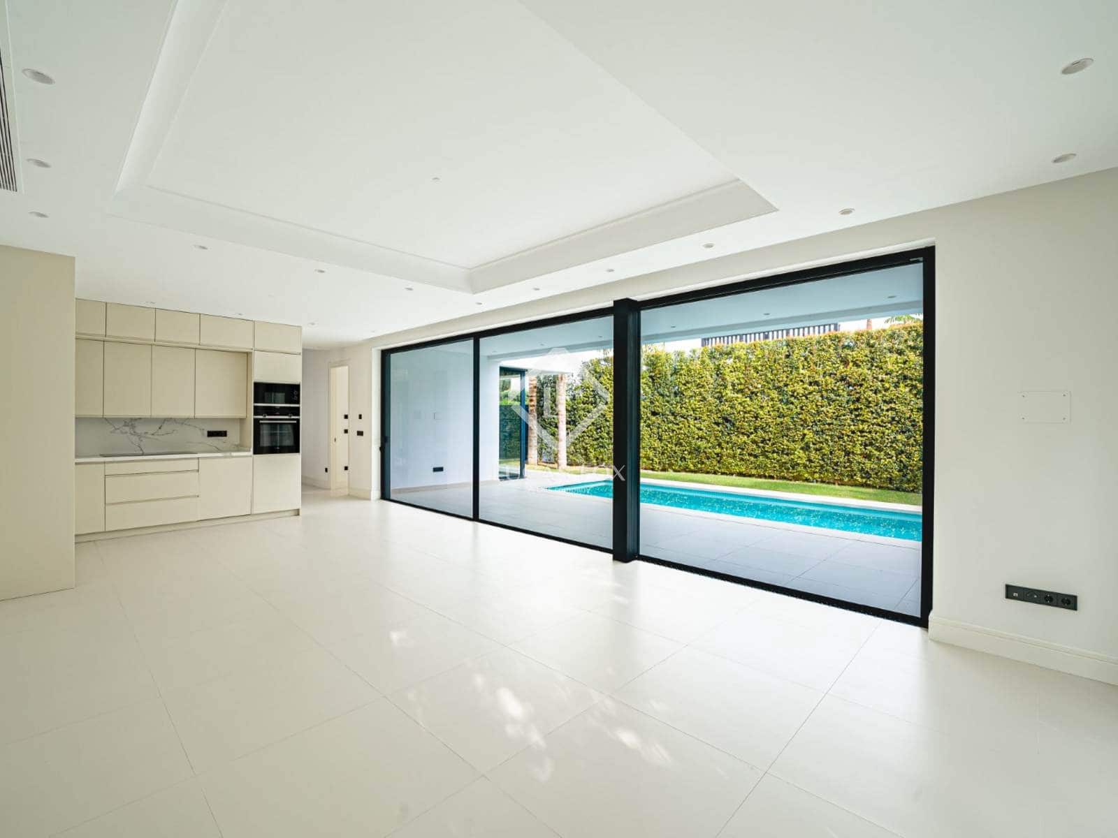 Chalet de 4 habitaciones en Marbella en venta con piscina garaje - 3.500.000 € (Ref: 8941887)