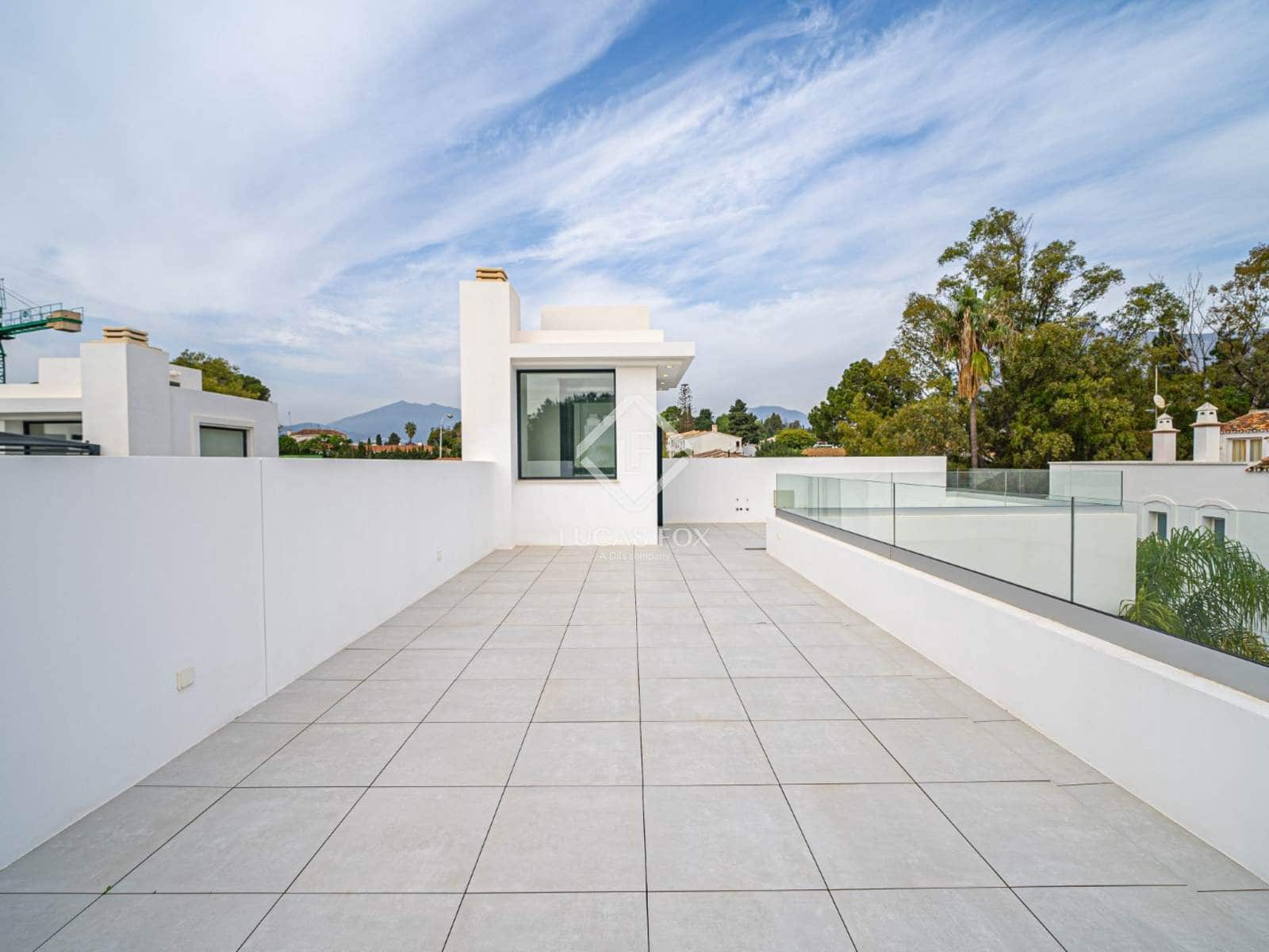 Chalet de 4 habitaciones en Marbella en venta con piscina garaje - 3.500.000 € (Ref: 8941887)