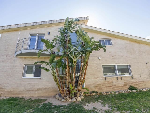 6 quarto Moradia para venda em Bétera com piscina garagem - 1 115 000 € (Ref: 8942070)