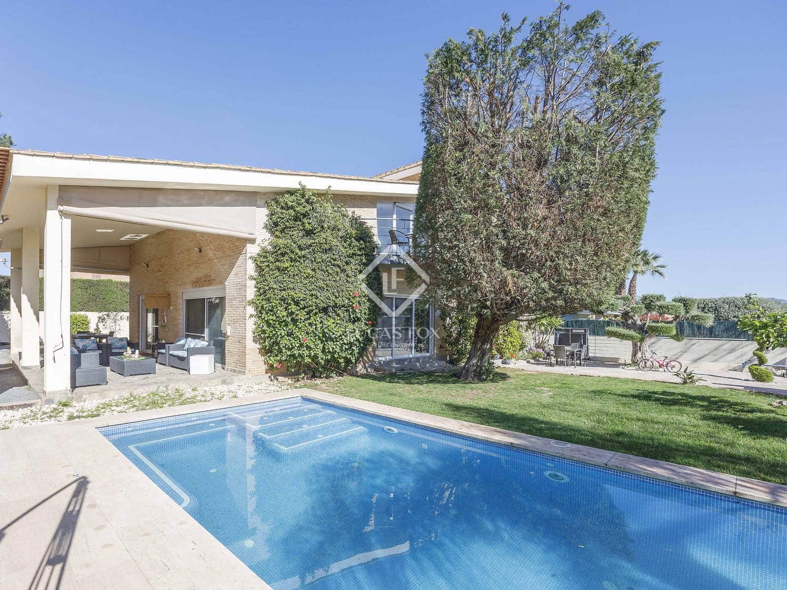 6 soveværelse Villa til salg i Betera med swimmingpool garage - € 1.115.000 (Ref: 8942070)