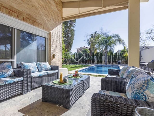 6 quarto Moradia para venda em Bétera com piscina garagem - 1 115 000 € (Ref: 8942070)