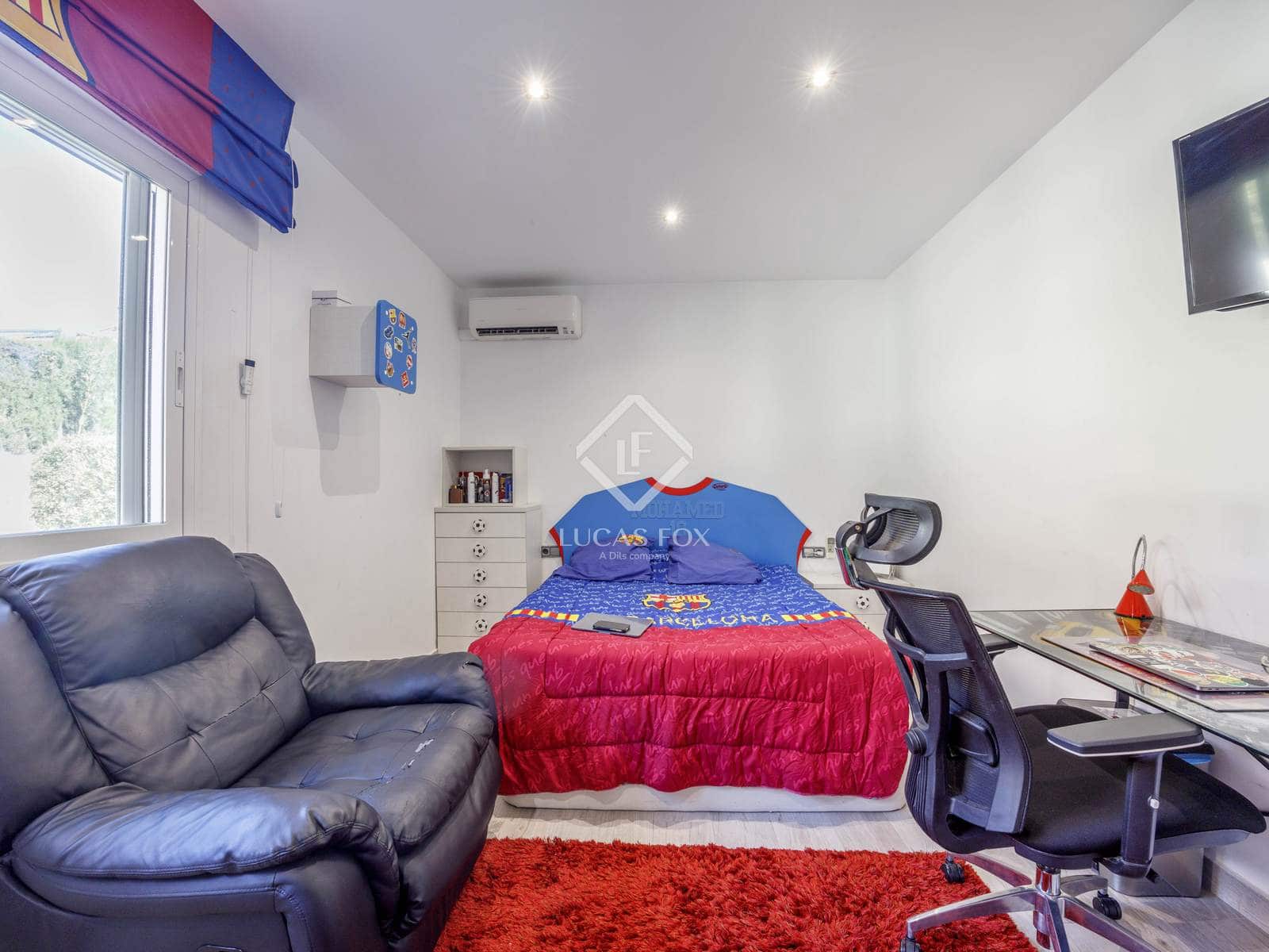 6 soveværelse Villa til salg i Betera med swimmingpool garage - € 1.115.000 (Ref: 8942070)