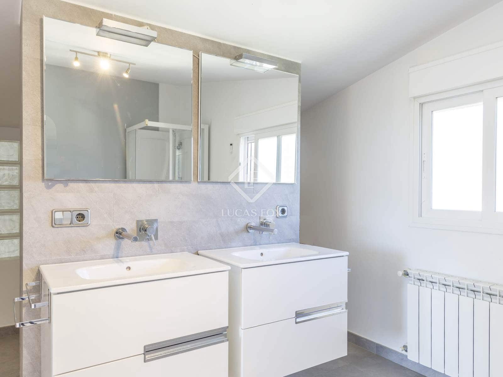 6 soveværelse Villa til salg i Betera med swimmingpool garage - € 1.115.000 (Ref: 8942070)