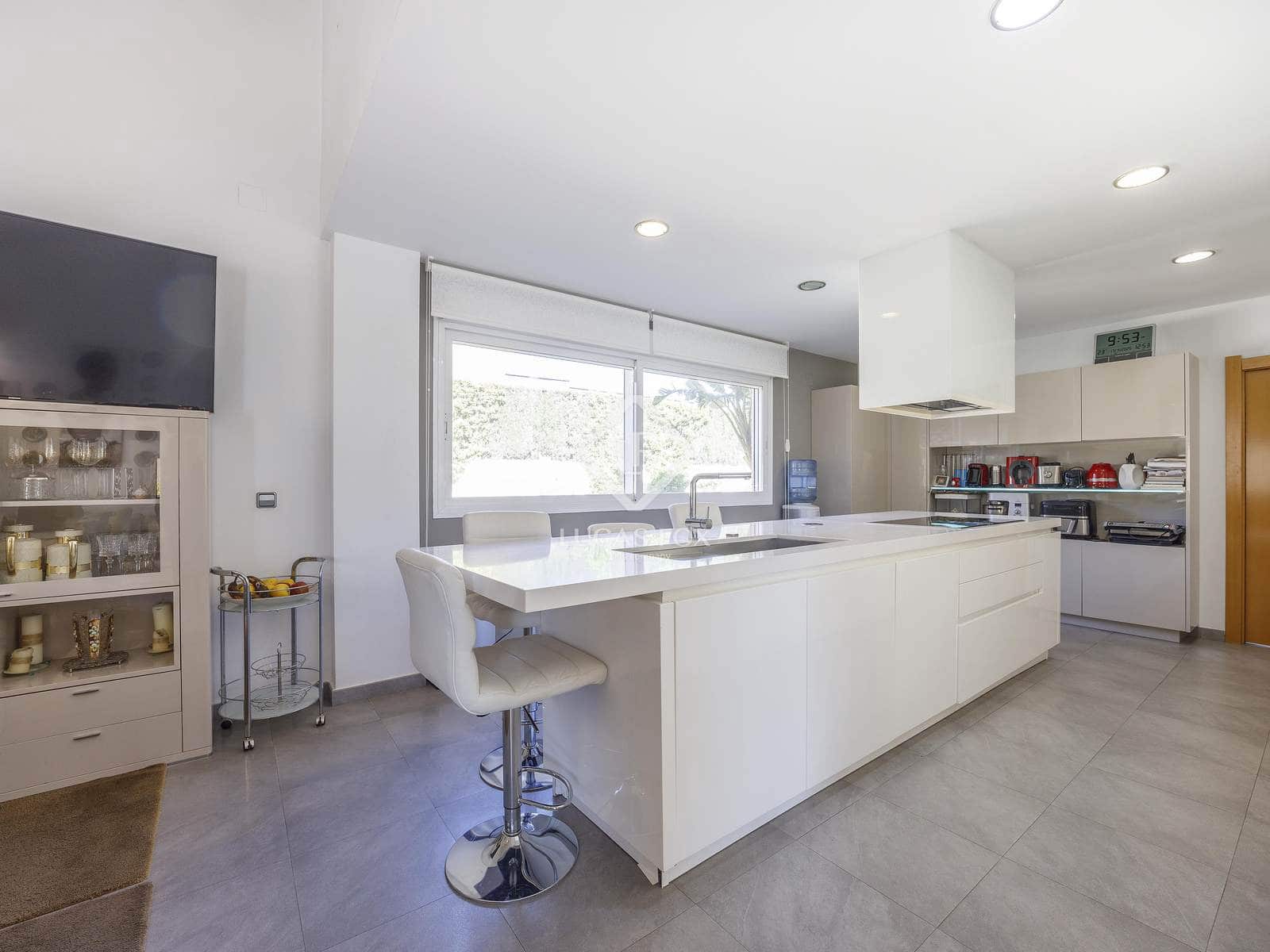 6 soveværelse Villa til salg i Betera med swimmingpool garage - € 1.115.000 (Ref: 8942070)