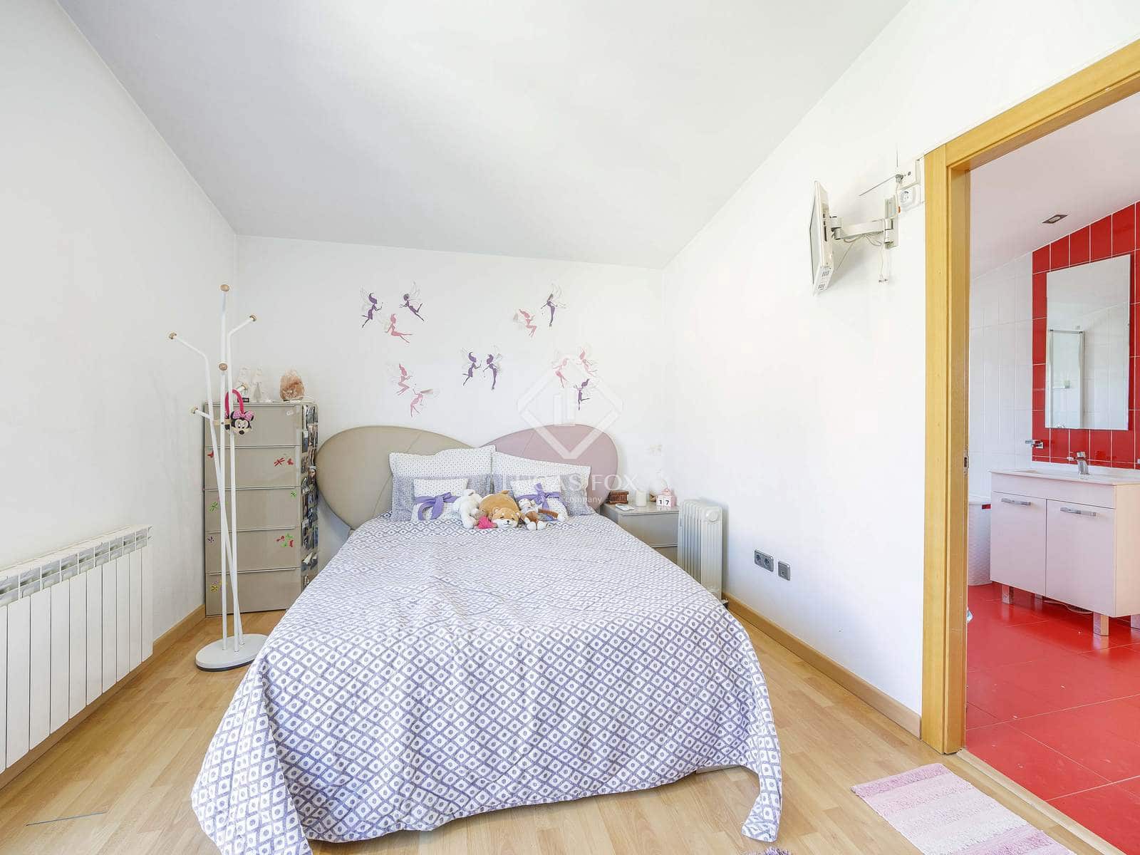 6 soveværelse Villa til salg i Betera med swimmingpool garage - € 1.115.000 (Ref: 8942070)