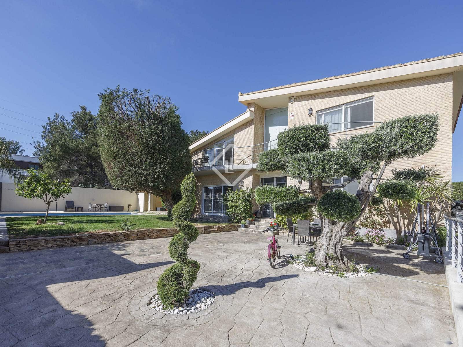 6 soveværelse Villa til salg i Betera med swimmingpool garage - € 1.115.000 (Ref: 8942070)