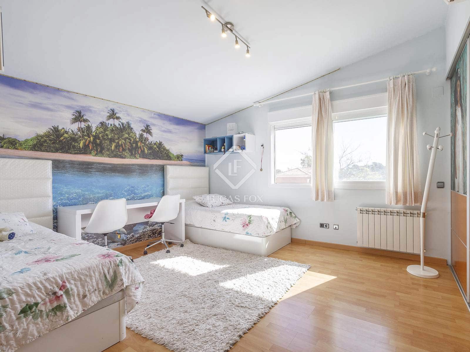 6 soveværelse Villa til salg i Betera med swimmingpool garage - € 1.115.000 (Ref: 8942070)