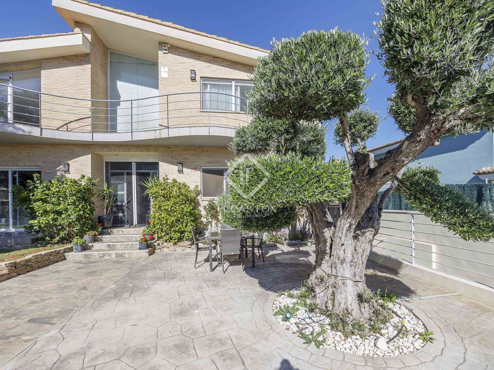 6 soveværelse Villa til salg i Betera med swimmingpool garage - € 1.115.000 (Ref: 8942070)