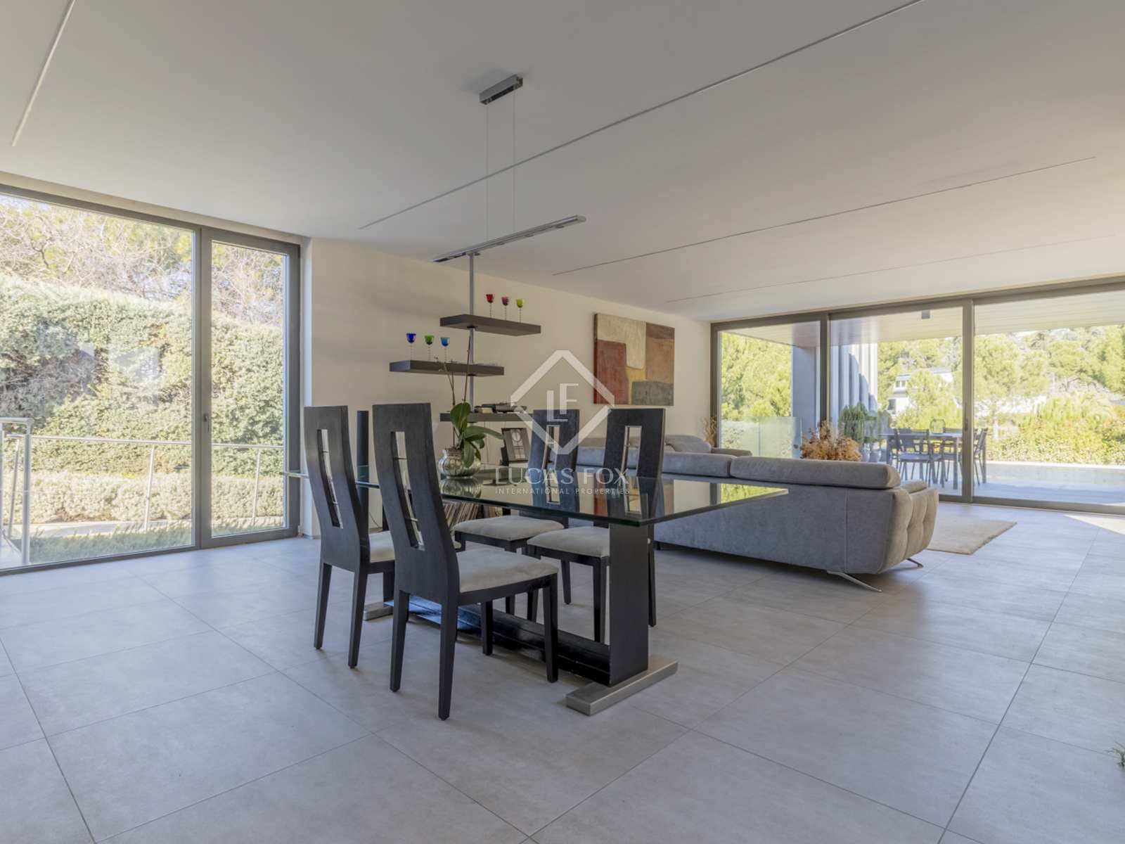 5 soveværelse Villa til salg i Boadilla del Monte med swimmingpool garage - € 2.670.000 (Ref: 8942071)