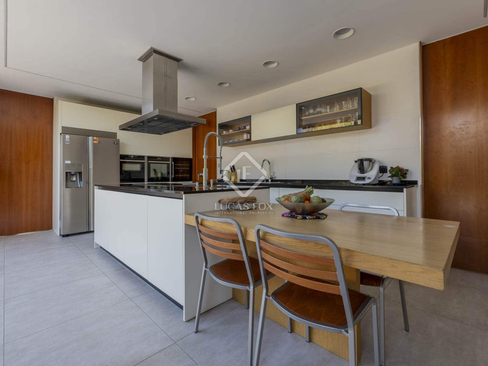 5 soveværelse Villa til salg i Boadilla del Monte med swimmingpool garage - € 2.670.000 (Ref: 8942071)