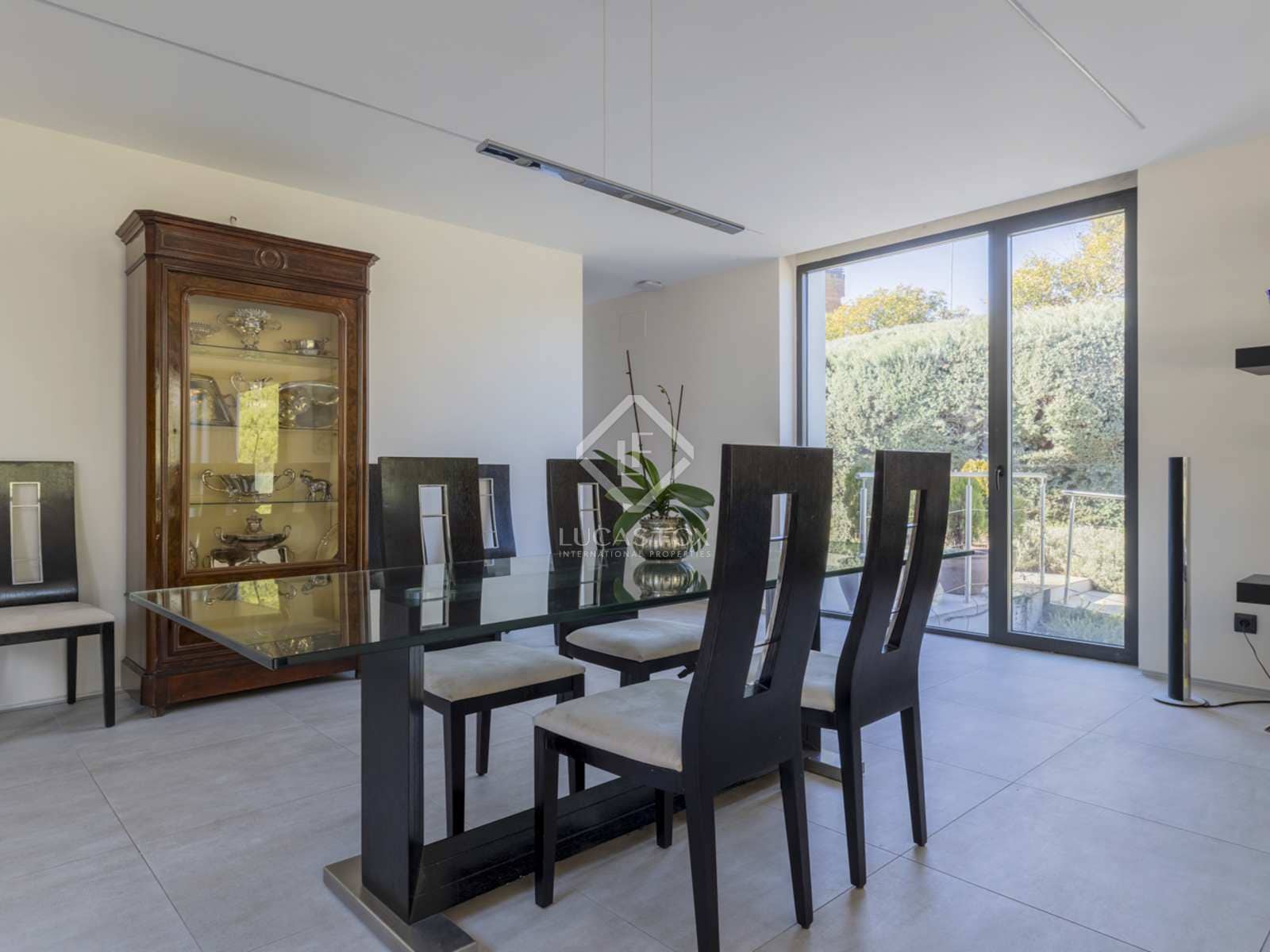 5 soveværelse Villa til salg i Boadilla del Monte med swimmingpool garage - € 2.670.000 (Ref: 8942071)