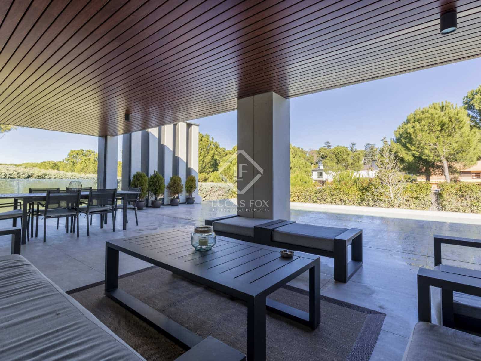 5 soveværelse Villa til salg i Boadilla del Monte med swimmingpool garage - € 2.670.000 (Ref: 8942071)