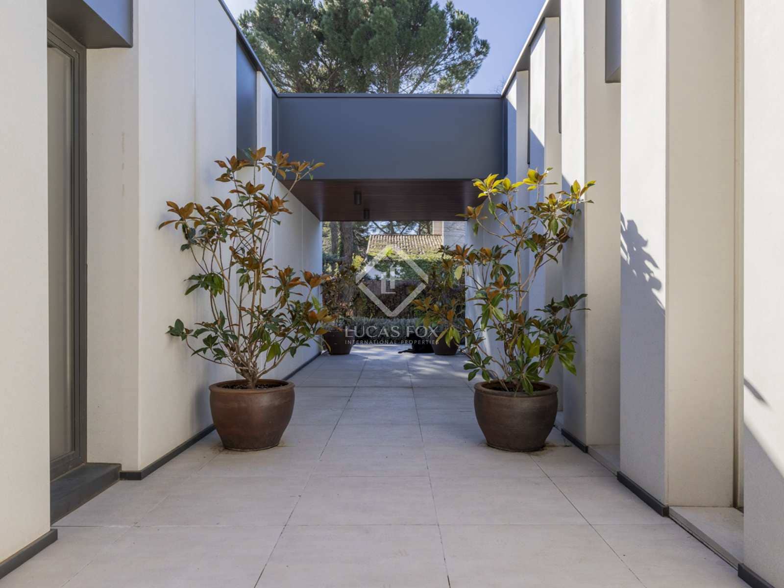 5 soveværelse Villa til salg i Boadilla del Monte med swimmingpool garage - € 2.670.000 (Ref: 8942071)