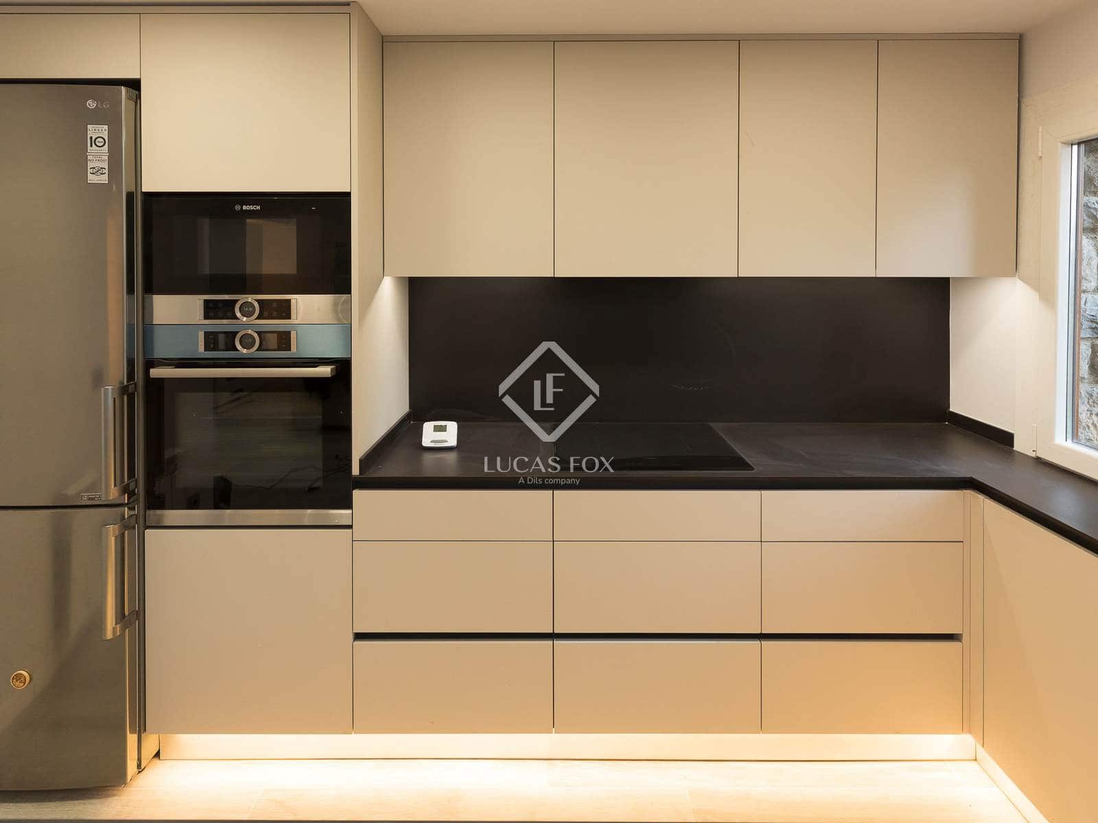 3 soverom Leilighet til salgs i Alp med garasje - € 460 000 (Ref: 8942274)