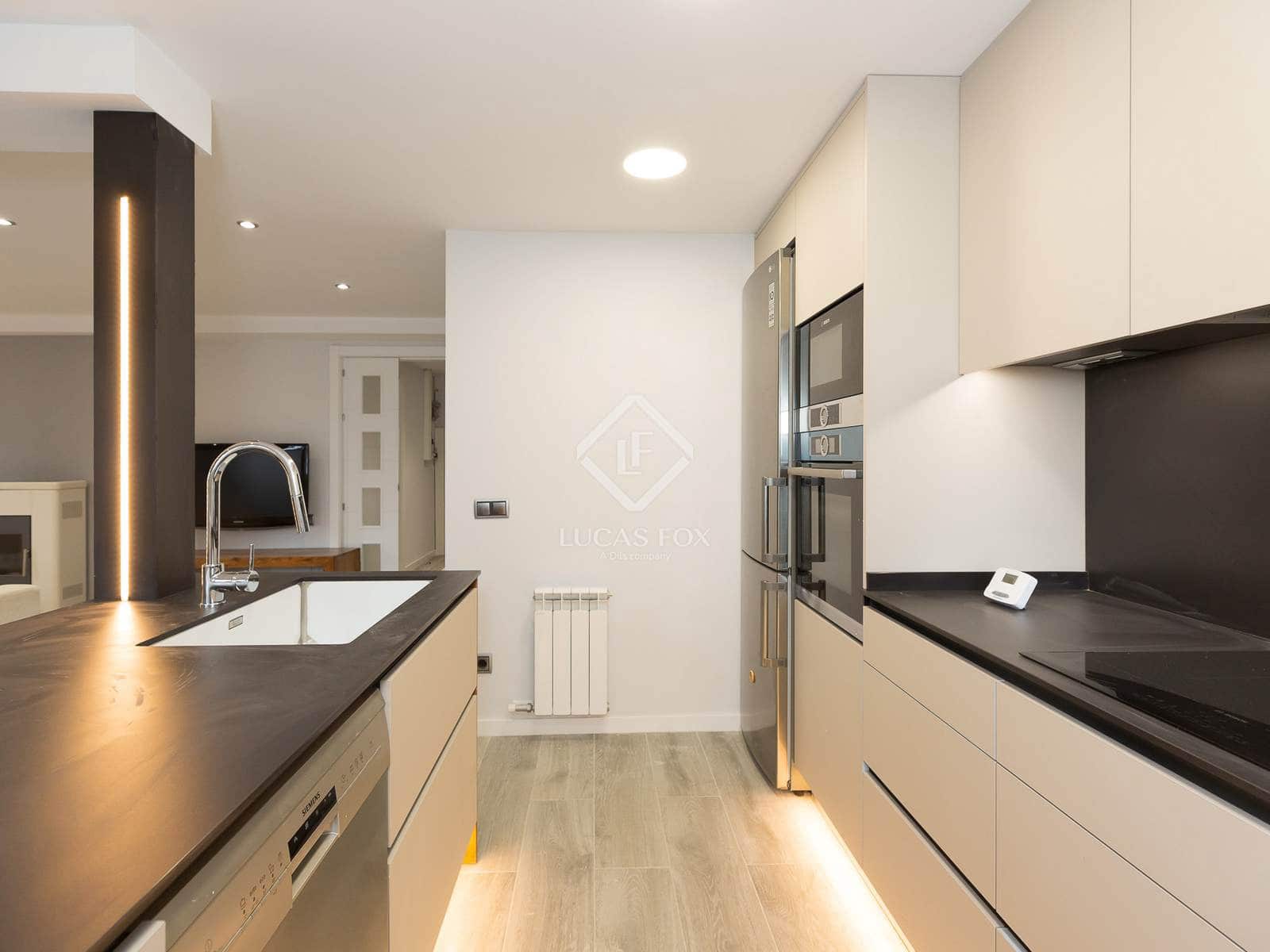 3 soverom Leilighet til salgs i Alp med garasje - € 460 000 (Ref: 8942274)