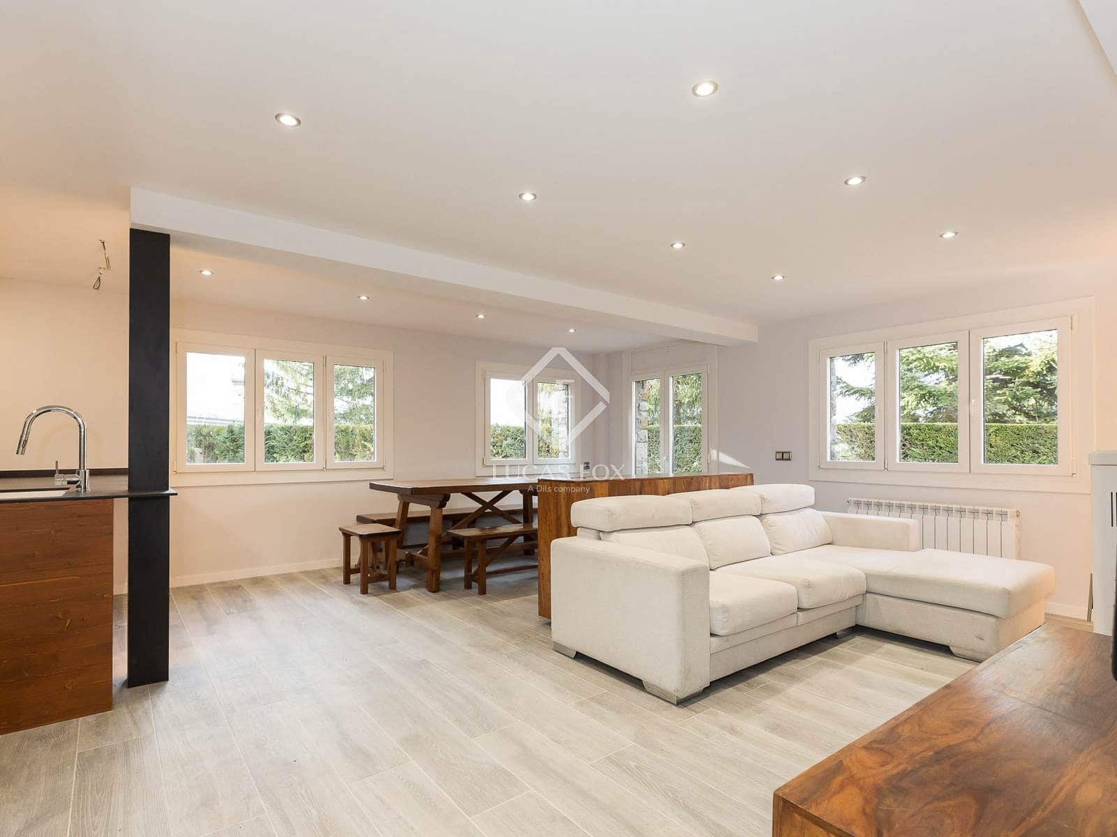 3 soverom Leilighet til salgs i Alp med garasje - € 460 000 (Ref: 8942274)