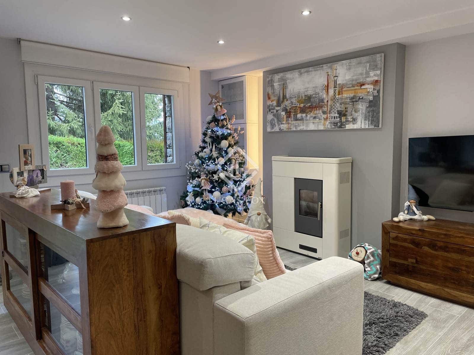 3 soverom Leilighet til salgs i Alp med garasje - € 460 000 (Ref: 8942274)