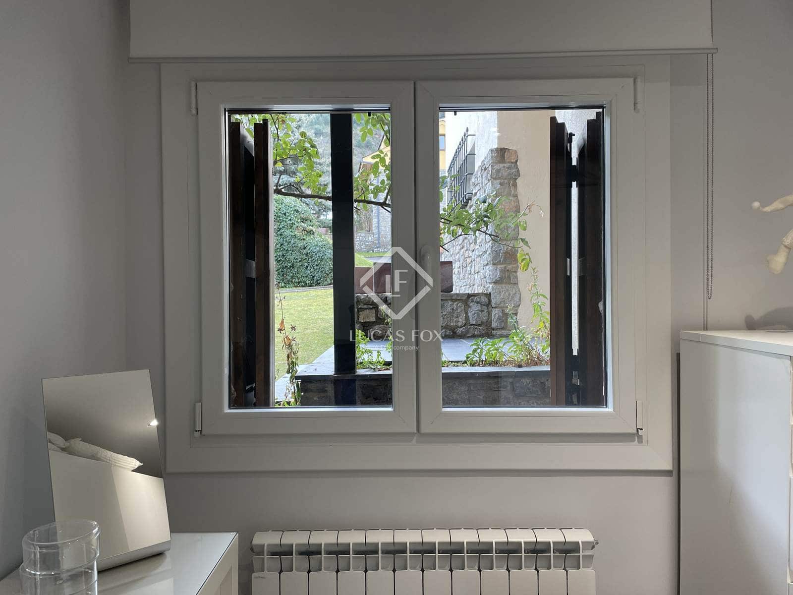 3 soverom Leilighet til salgs i Alp med garasje - € 460 000 (Ref: 8942274)