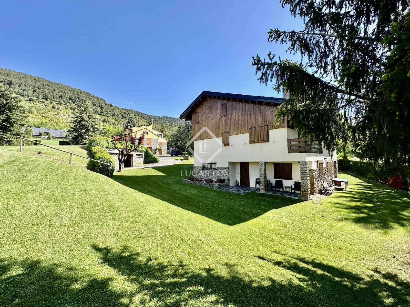 3 soverom Leilighet til salgs i Alp med garasje - € 460 000 (Ref: 8942274)