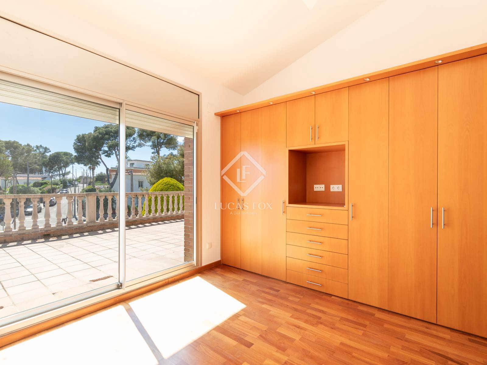 5 soveværelse Villa til salg i Castelldefels med garage - € 1.900.000 (Ref: 8944932)