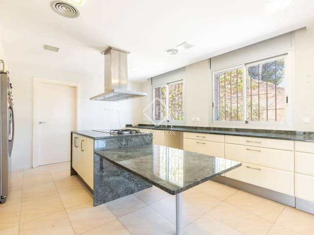 5 Zimmer Villa zu verkaufen in Castelldefels mit Garage - 1.900.000 € (Ref: 8944932)