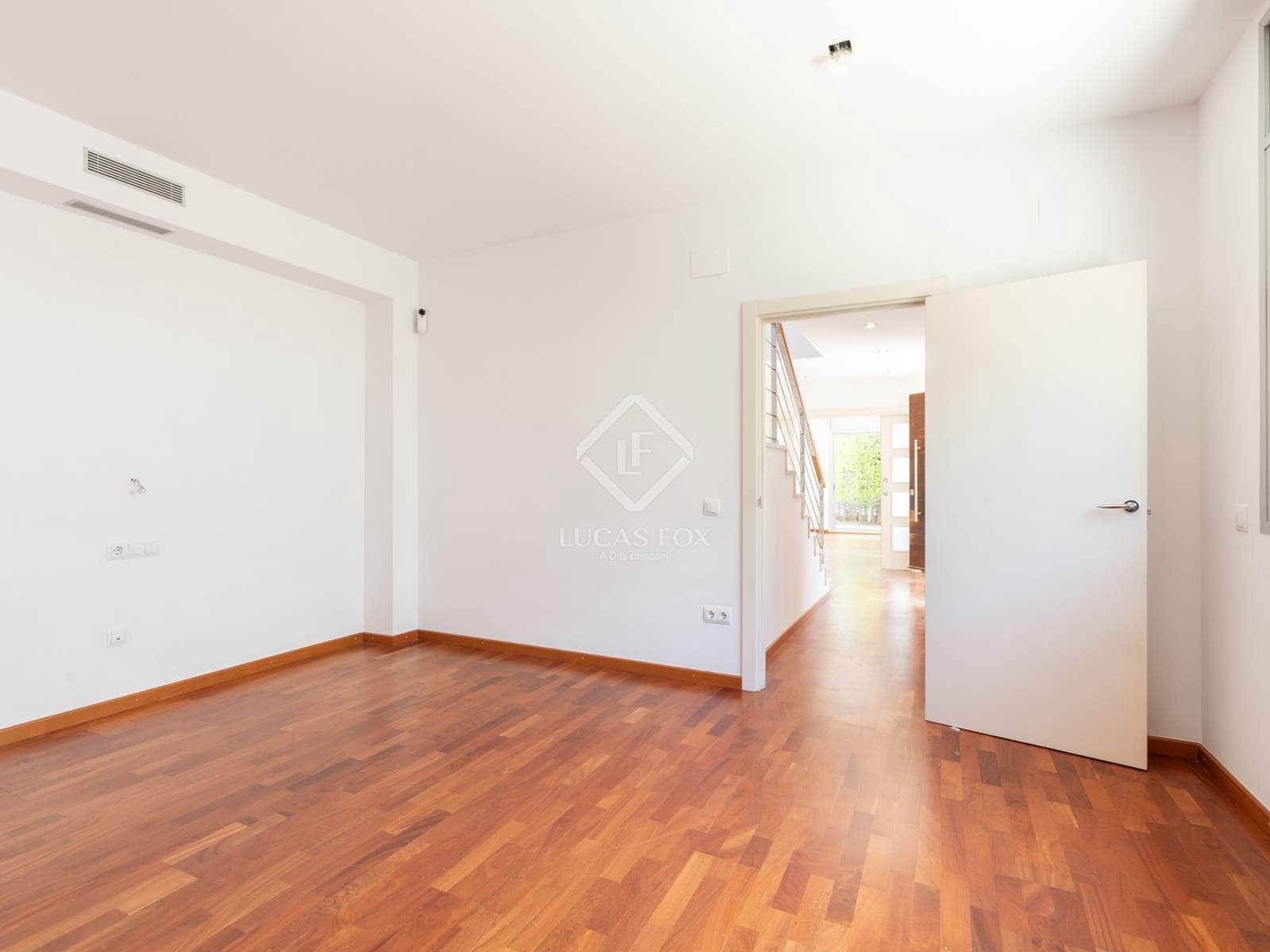 5 soveværelse Villa til salg i Castelldefels med garage - € 1.900.000 (Ref: 8944932)