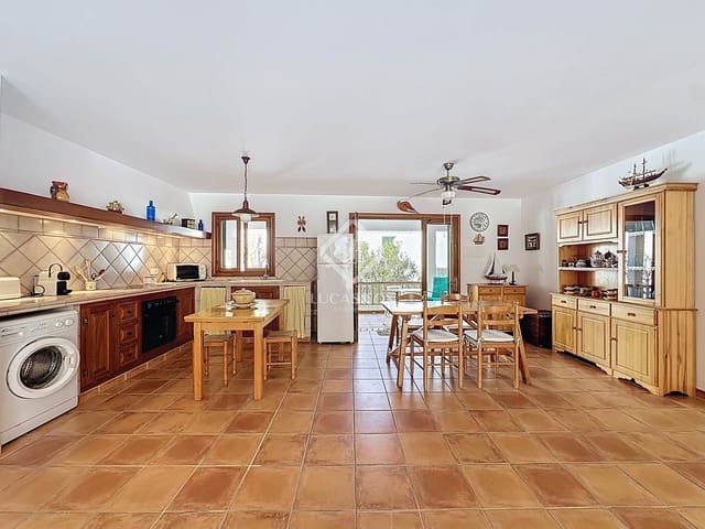 4 chambre Villa/Maison à vendre à Mahón / Maó avec garage - 850 000 € (Ref: 8945503)