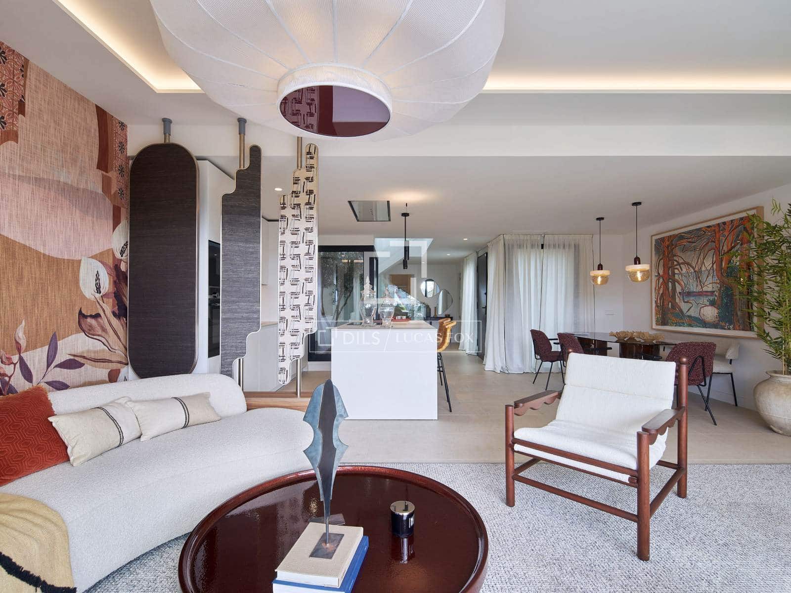 4 bedroom Villa for sale in Madrid city with pool garage - € 1,080,000 (Ref: 8947101)