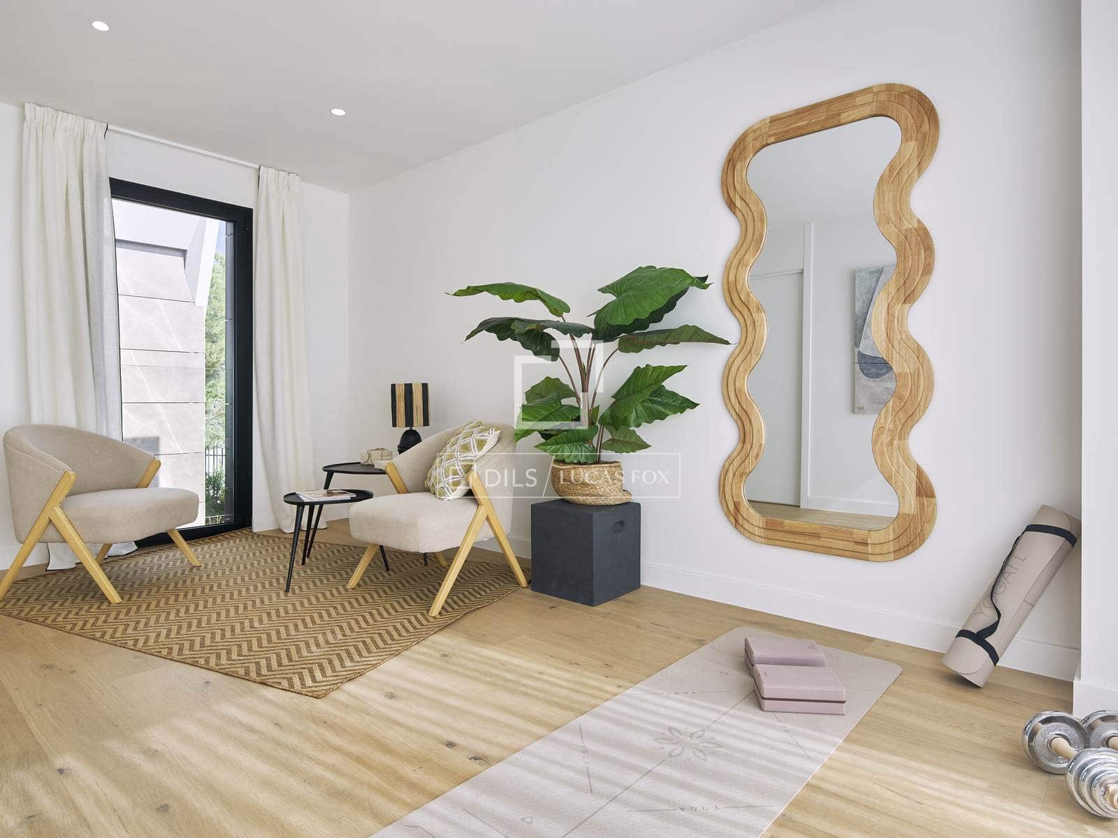 4 bedroom Villa for sale in Madrid city with pool garage - € 1,080,000 (Ref: 8947101)