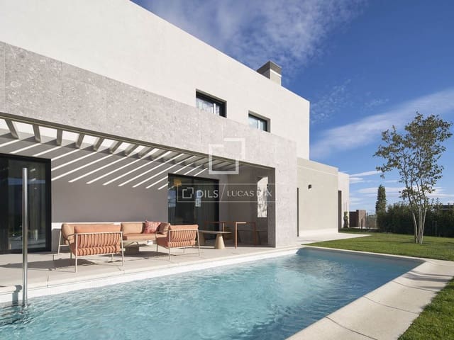 5 quarto Moradia para venda em Madrid cidade com piscina garagem - 1 430 000 € (Ref: 8947113)