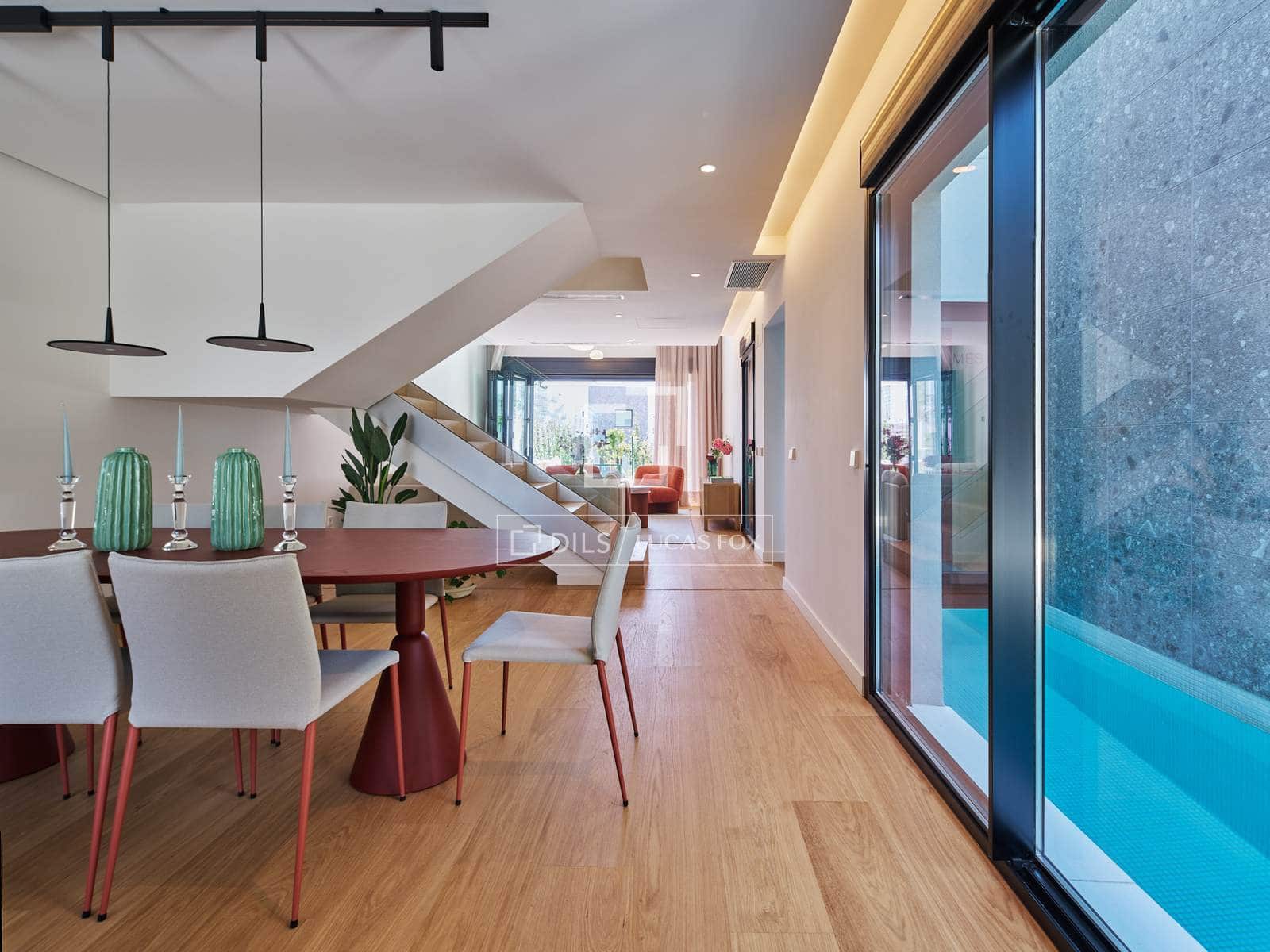 4 soverom Villa til salgs i Madrid by med svømmebasseng garasje - € 1 360 000 (Ref: 8947127)