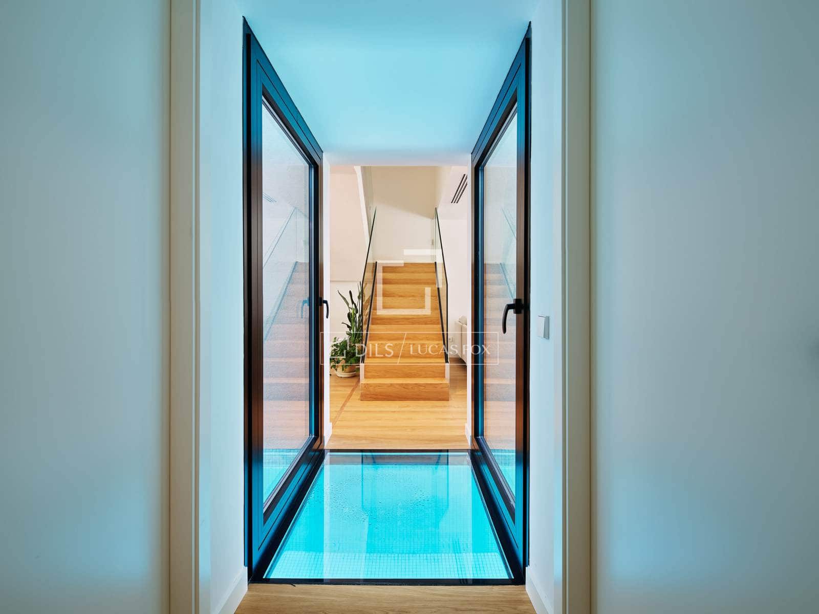 4 soverom Villa til salgs i Madrid by med svømmebasseng garasje - € 1 360 000 (Ref: 8947127)