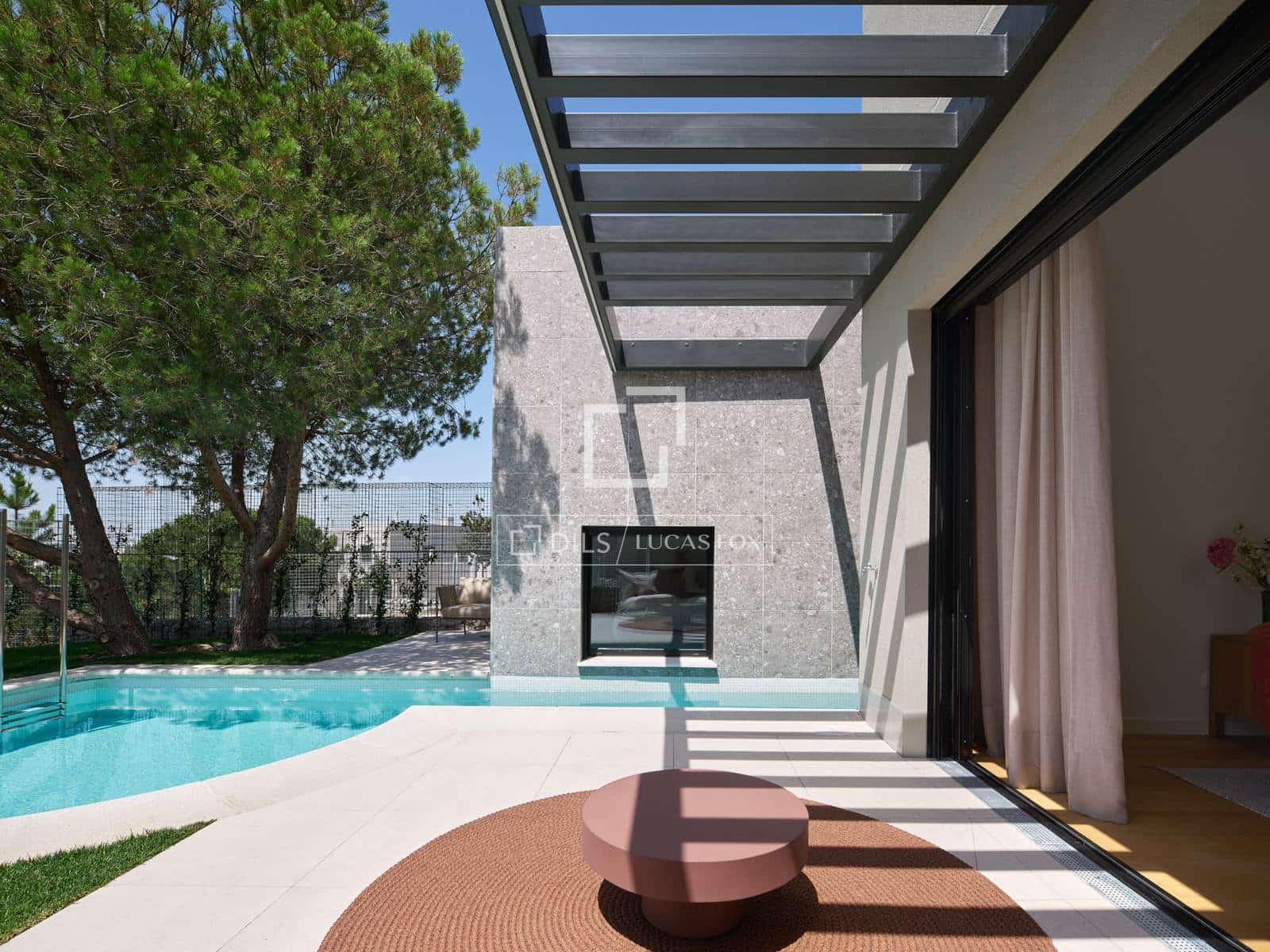 4 soverom Villa til salgs i Madrid by med svømmebasseng garasje - € 1 360 000 (Ref: 8947127)
