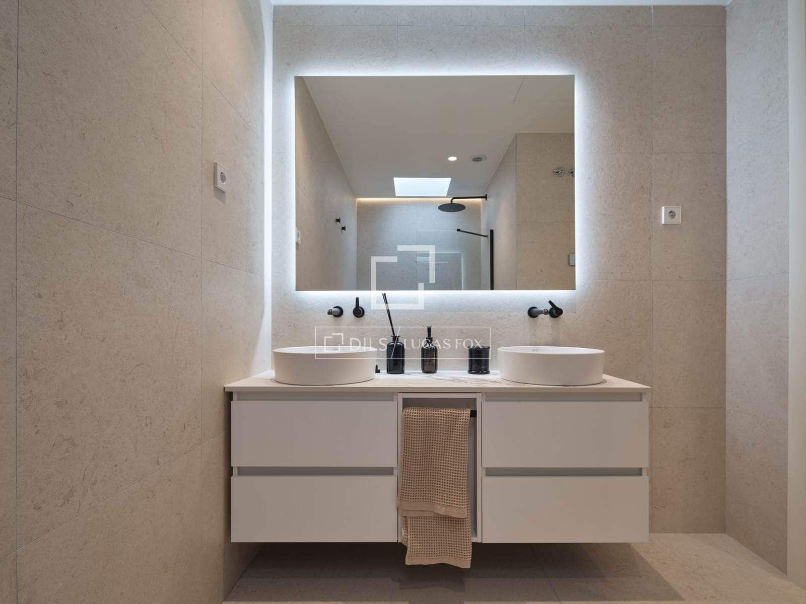 4 soverom Villa til salgs i Madrid by med svømmebasseng garasje - € 1 360 000 (Ref: 8947127)