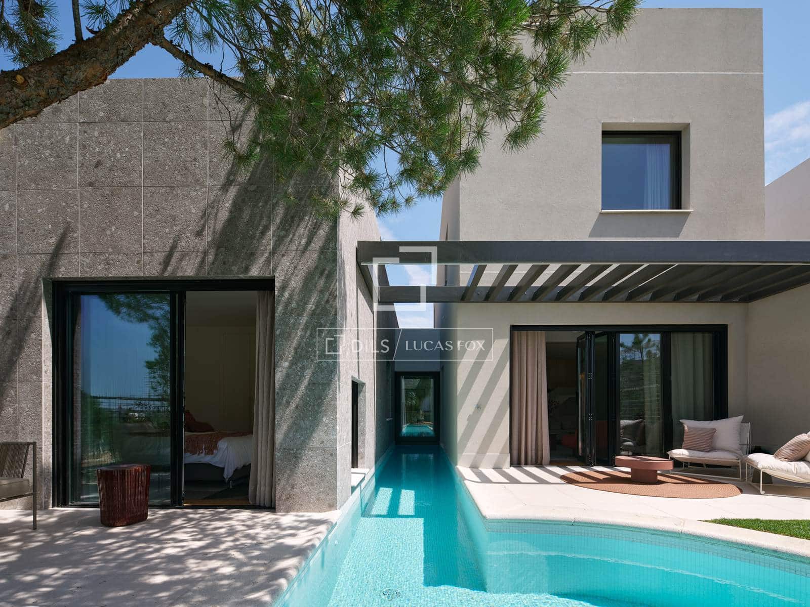 4 soverom Villa til salgs i Madrid by med svømmebasseng garasje - € 1 360 000 (Ref: 8947127)
